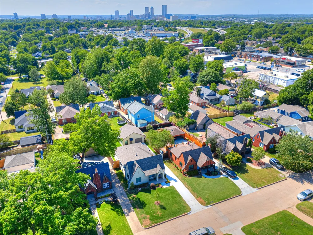 1540 S Columbia Place Tulsa, OK 74104