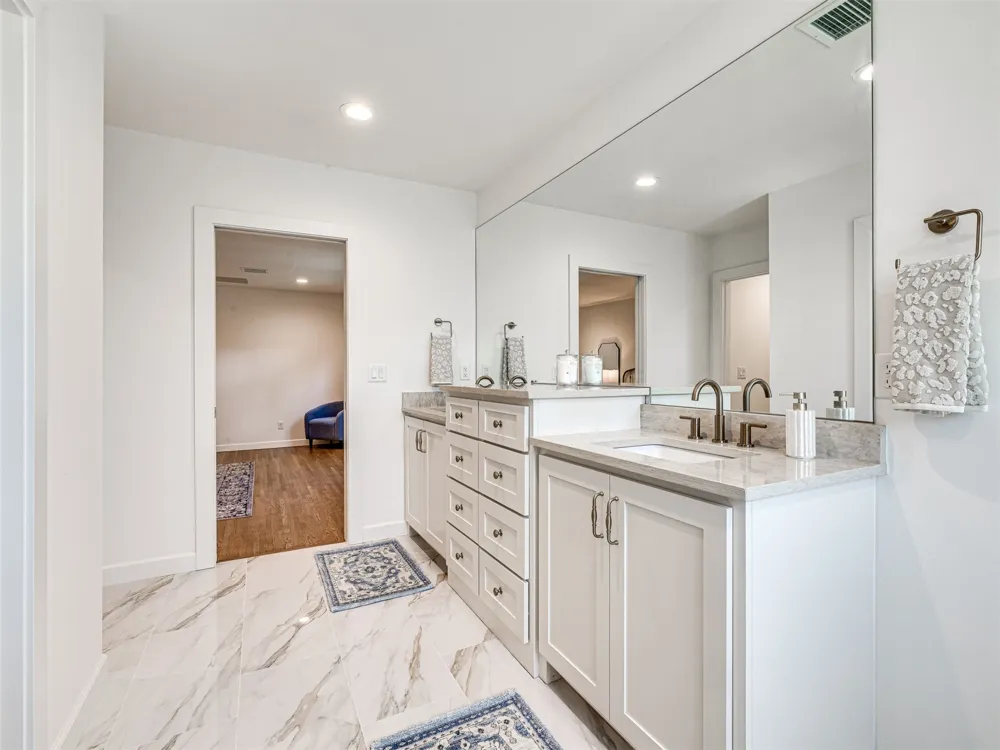 1540 S Columbia Place Tulsa, OK 74104