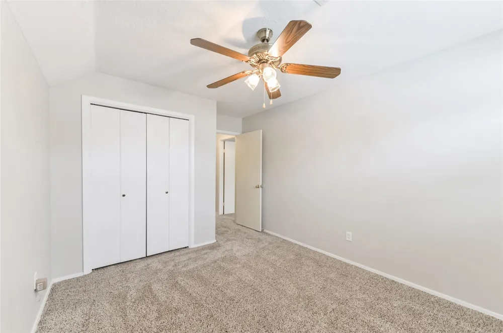 16606 Burlcreek Houston, TX 77084