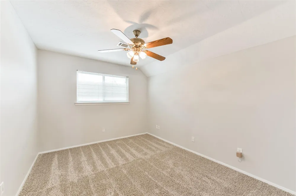 16606 Burlcreek Houston, TX 77084