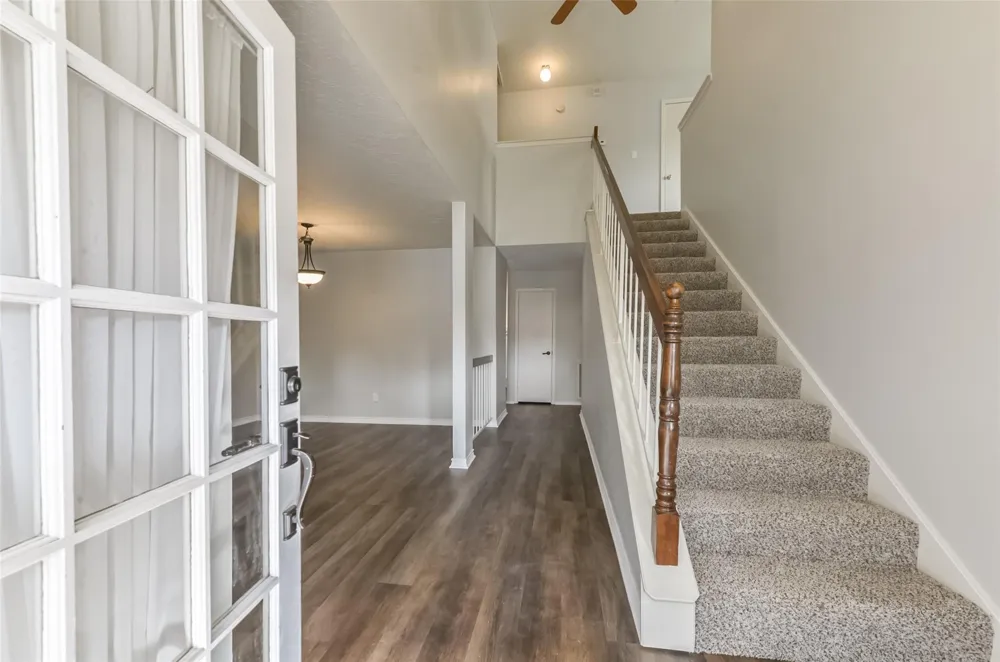 16606 Burlcreek Houston, TX 77084