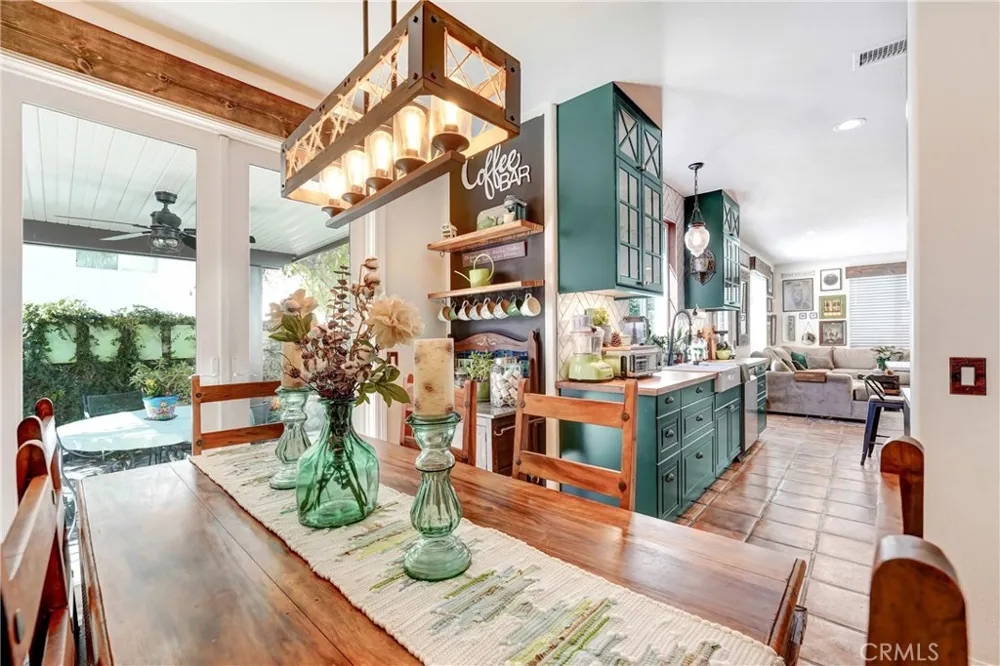 23312 Montecito Valencia, CA 91354