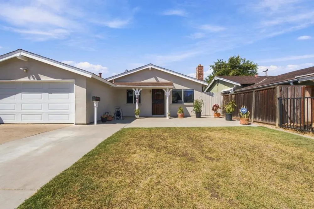 1907 Naples Drive San Jose, CA 95122