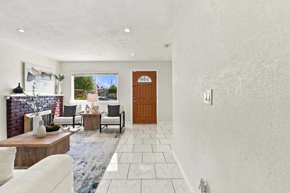 1907 Naples Drive San Jose, CA 95122