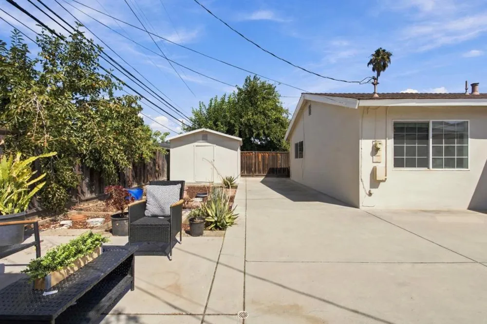 1907 Naples Drive San Jose, CA 95122