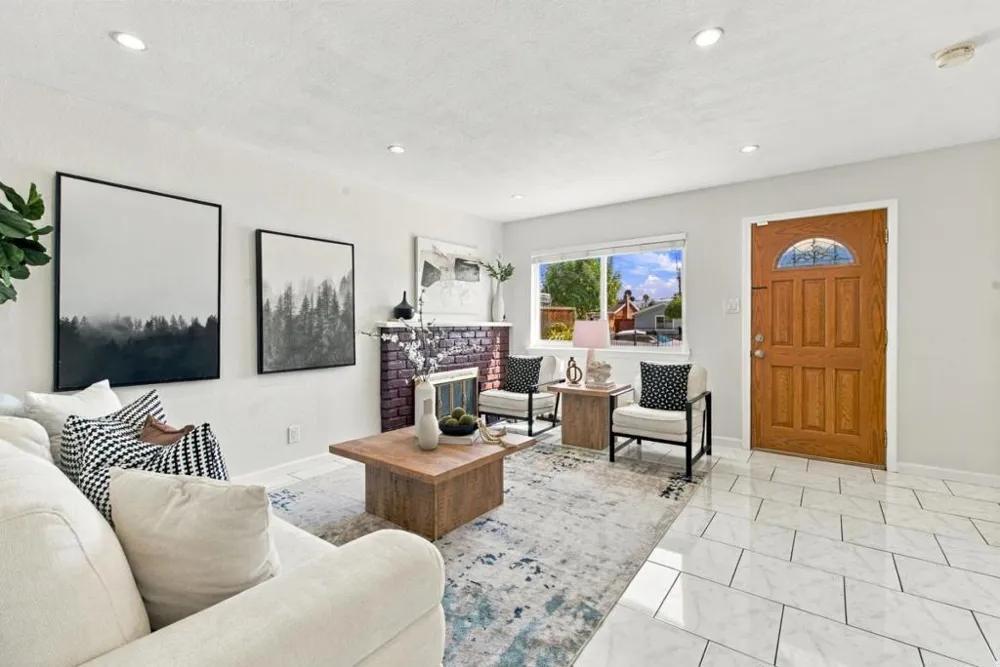 1907 Naples Drive San Jose, CA 95122