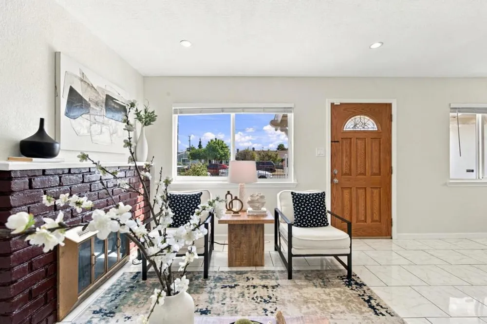 1907 Naples Drive San Jose, CA 95122