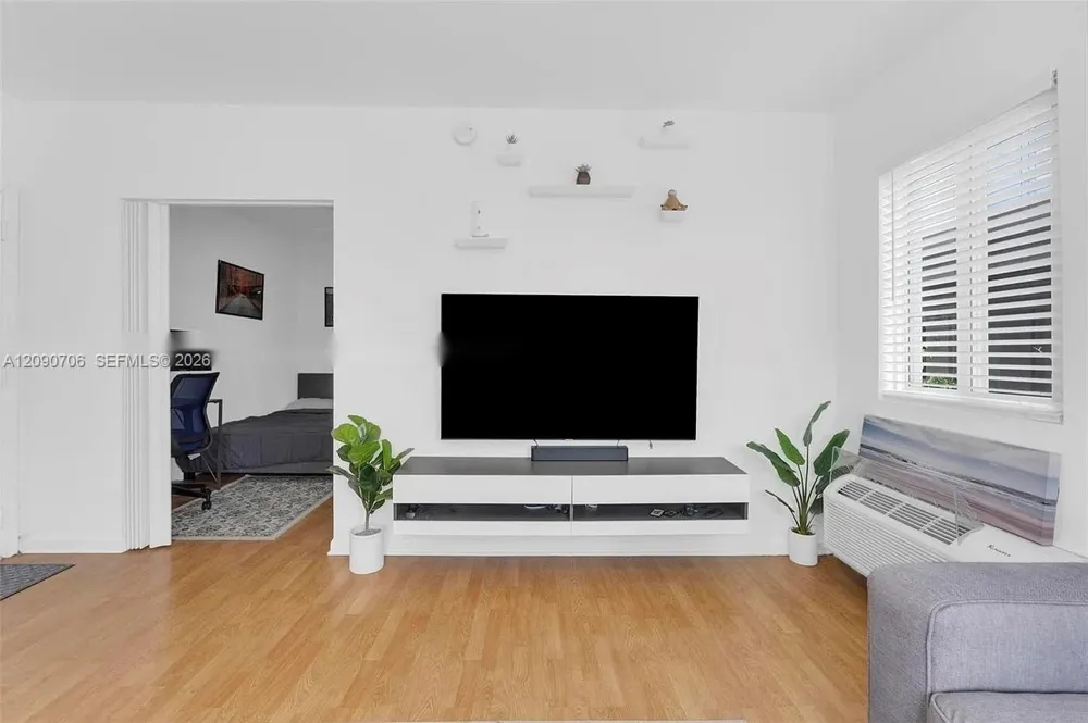 1027 Euclid Ave #12 Miami Beach, FL 33139