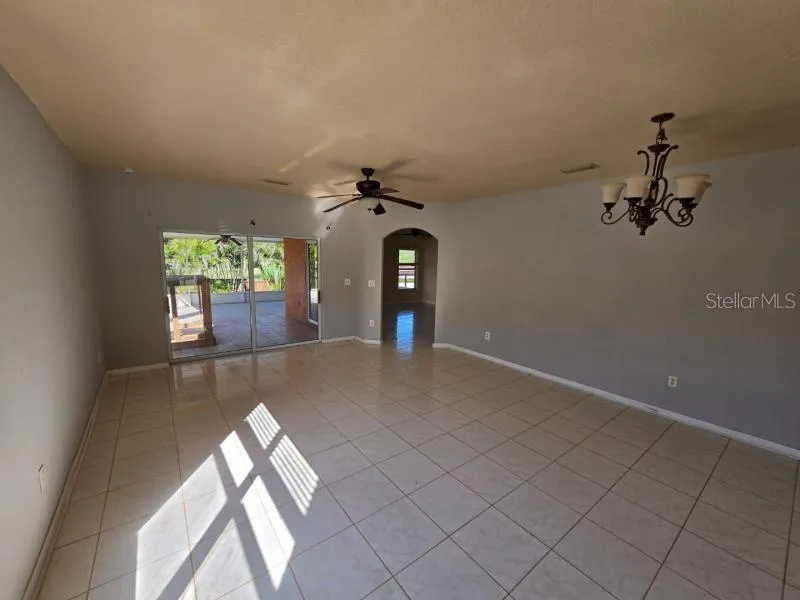 731 CRISTELLE JEAN DRIVE Ruskin, FL 33570