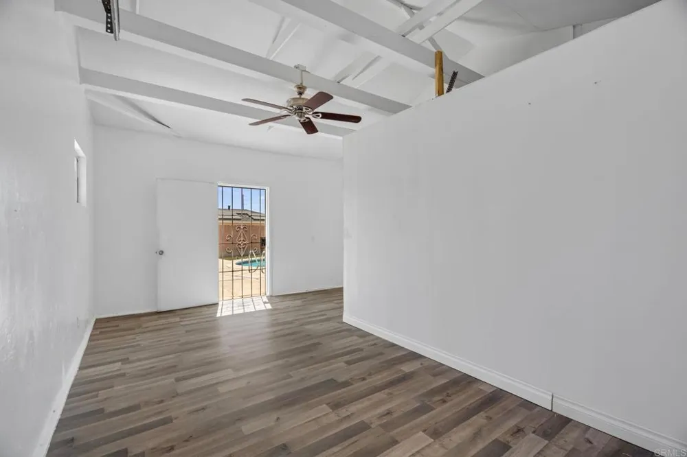2009 Paddy Place Escondido, CA 92027