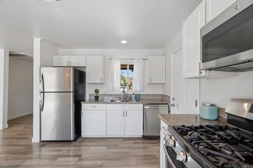 2009 Paddy Place Escondido, CA 92027