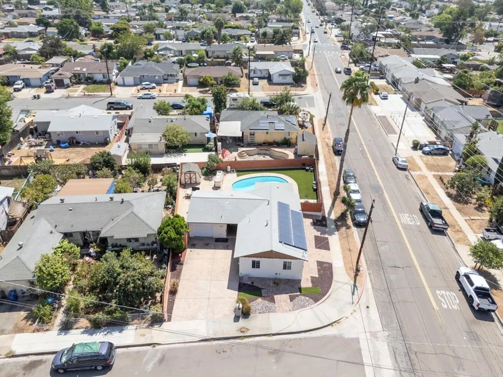 2009 Paddy Place Escondido, CA 92027