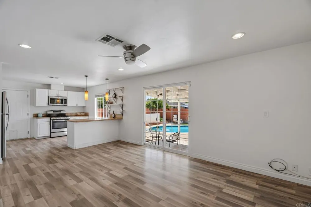 2009 Paddy Place Escondido, CA 92027