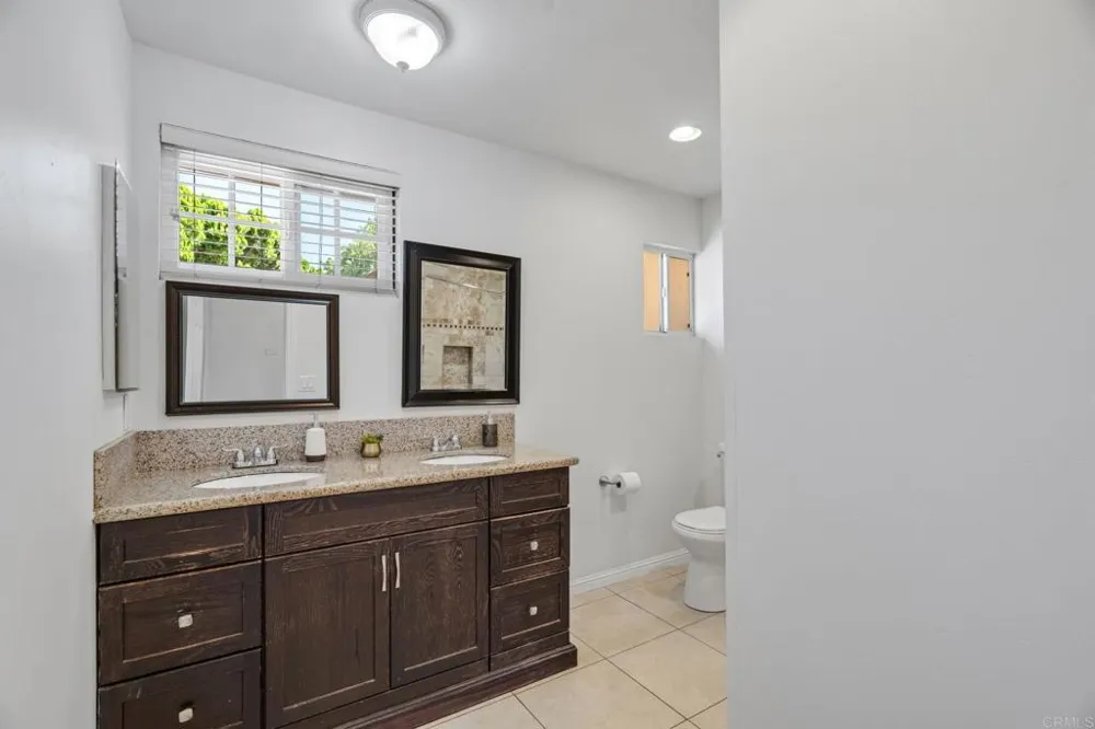 2009 Paddy Place Escondido, CA 92027