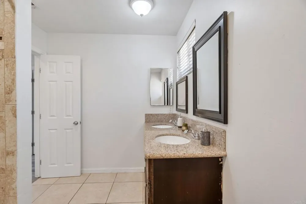 2009 Paddy Place Escondido, CA 92027