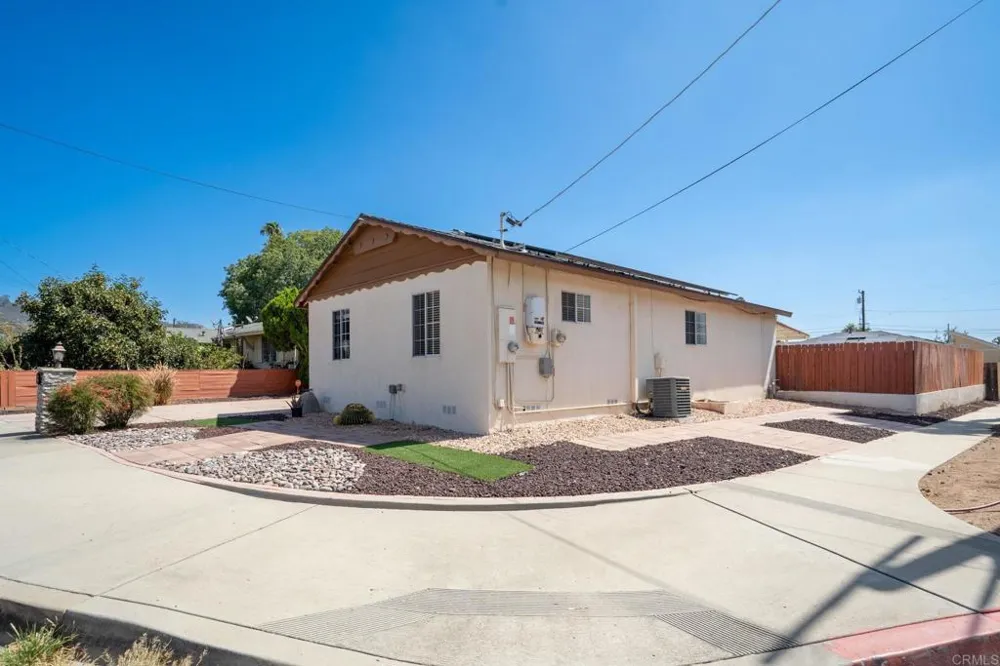 2009 Paddy Place Escondido, CA 92027