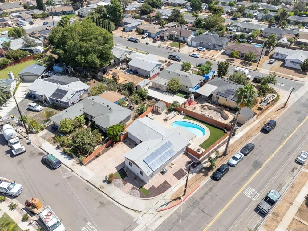 2009 Paddy Place Escondido, CA 92027