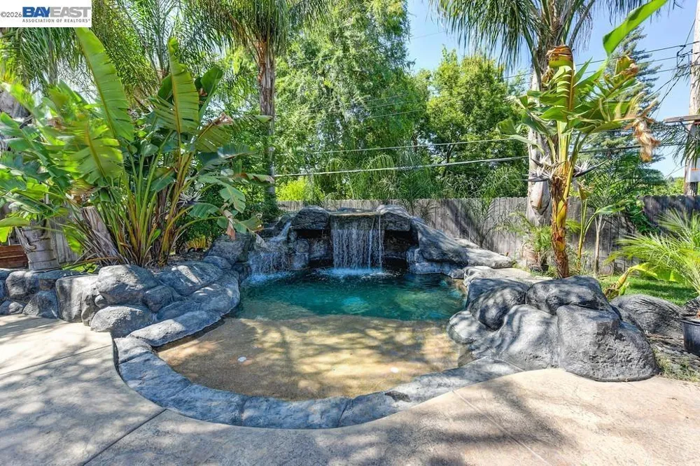 8545 Hilton Way Fair Oaks, CA 95628