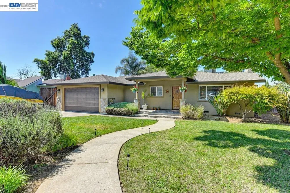 8545 Hilton Way Fair Oaks, CA 95628