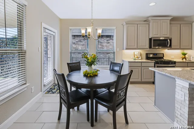 9407 Sundrop Vly San Antonio, TX 78254