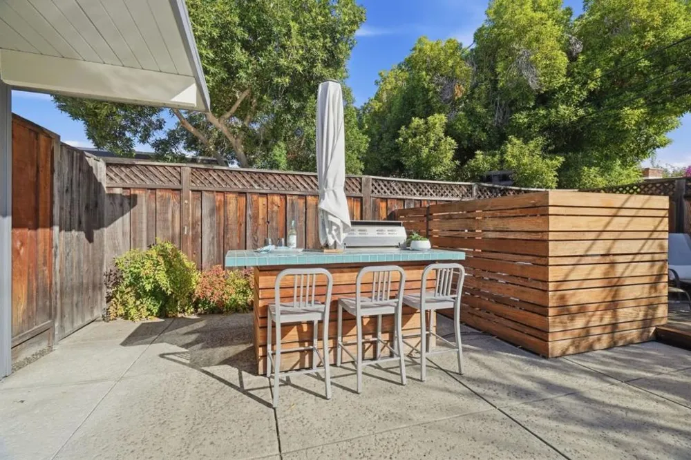 2440 Fairoak Court San Jose, CA 95125