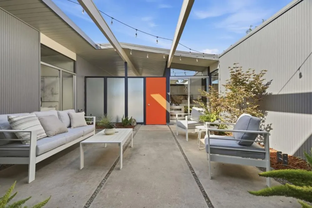 2440 Fairoak Court San Jose, CA 95125
