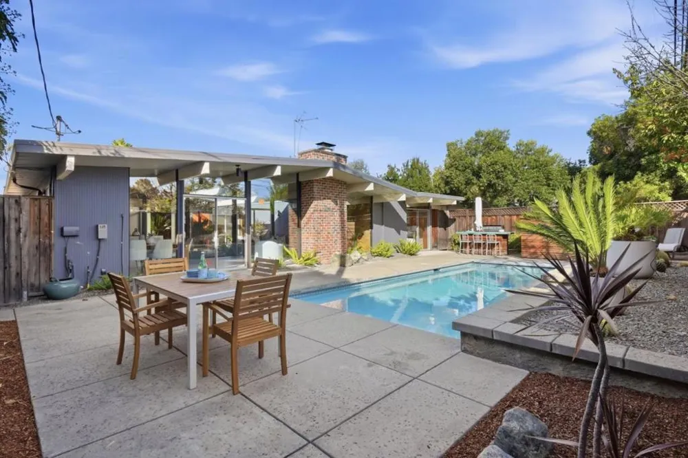 2440 Fairoak Court San Jose, CA 95125