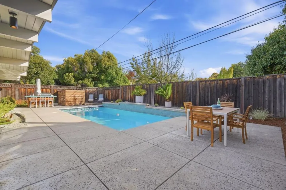 2440 Fairoak Court San Jose, CA 95125