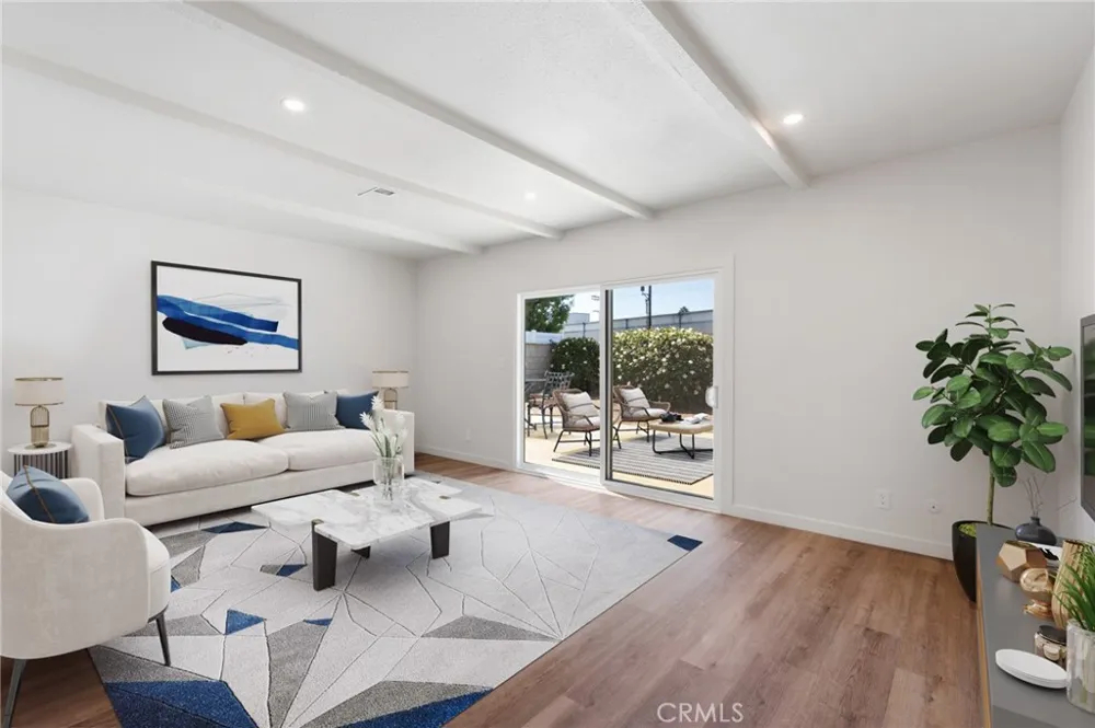 1233 244th Harbor City, CA 90710