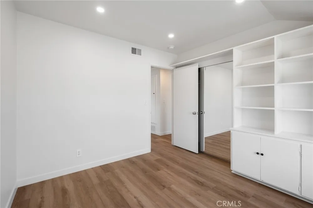 1233 244th Harbor City, CA 90710