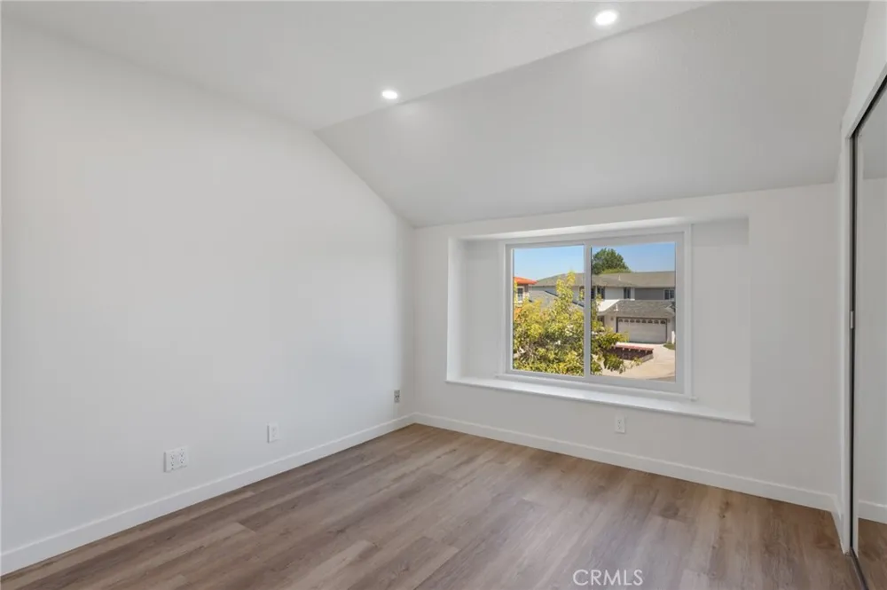 1233 244th Harbor City, CA 90710