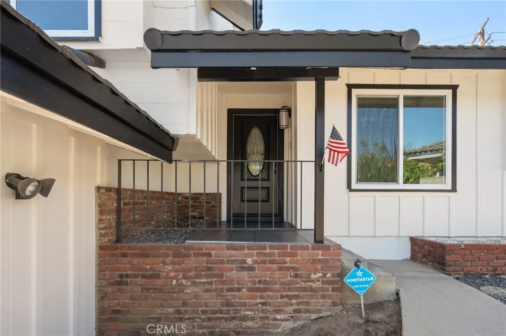 1233 244th Harbor City, CA 90710