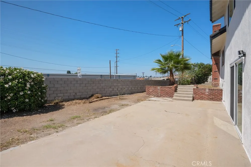 1233 244th Harbor City, CA 90710
