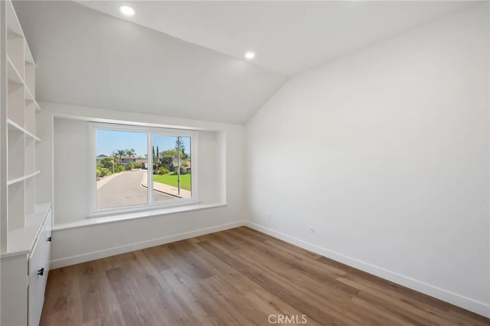 1233 244th Harbor City, CA 90710