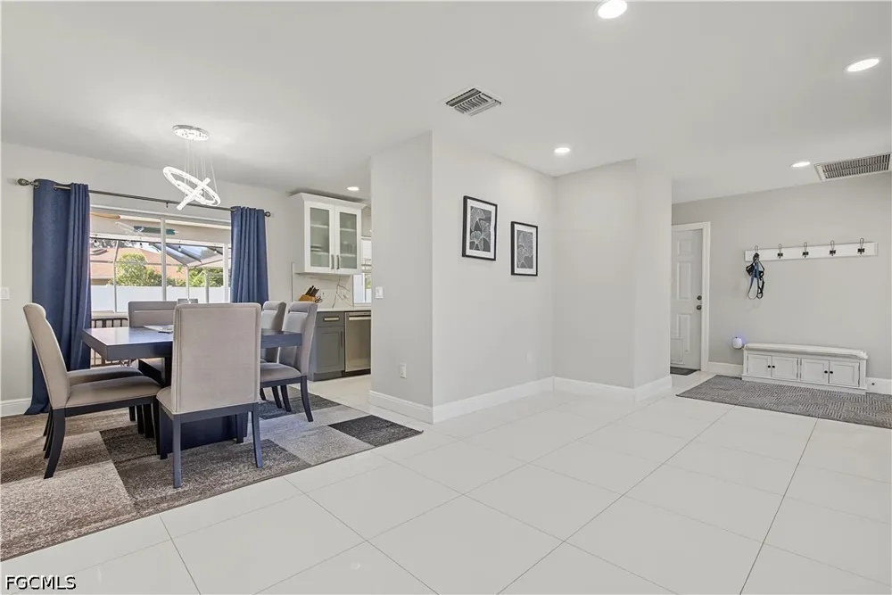 SE 34th Terrace Cape Coral, FL 33904