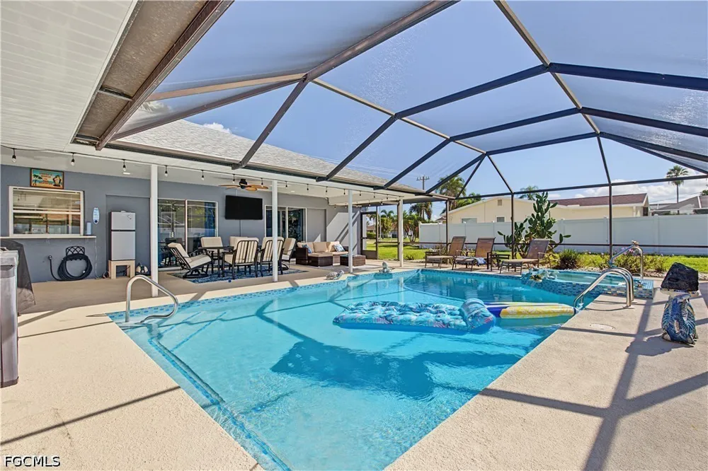 SE 34th Terrace Cape Coral, FL 33904