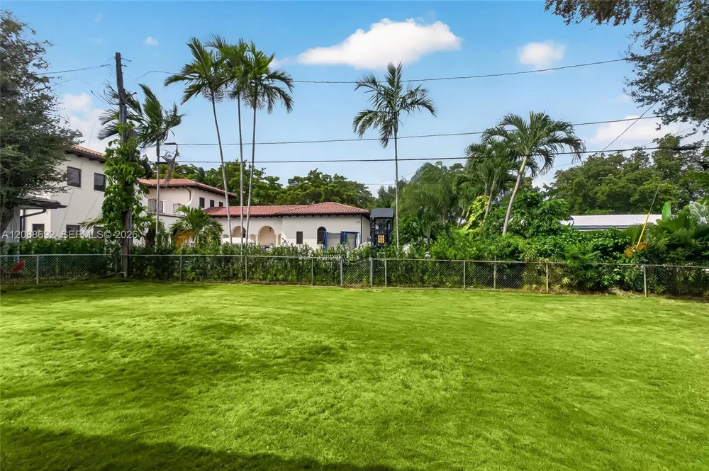 439 Candia Ave Coral Gables, FL 33134