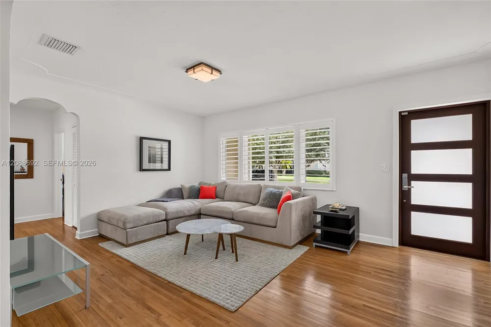 439 Candia Ave Coral Gables, FL 33134