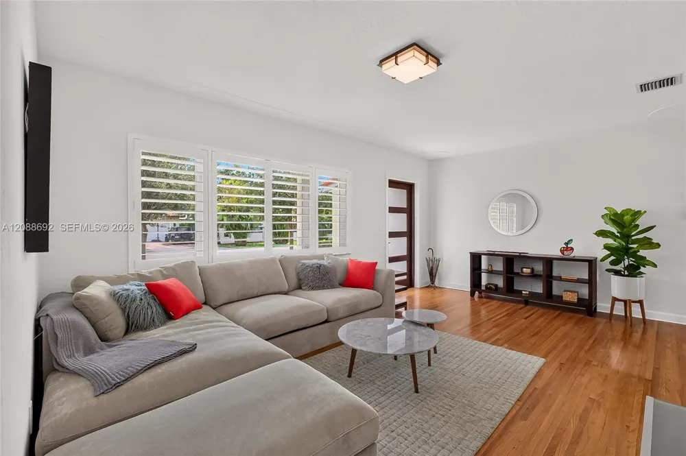 439 Candia Ave Coral Gables, FL 33134