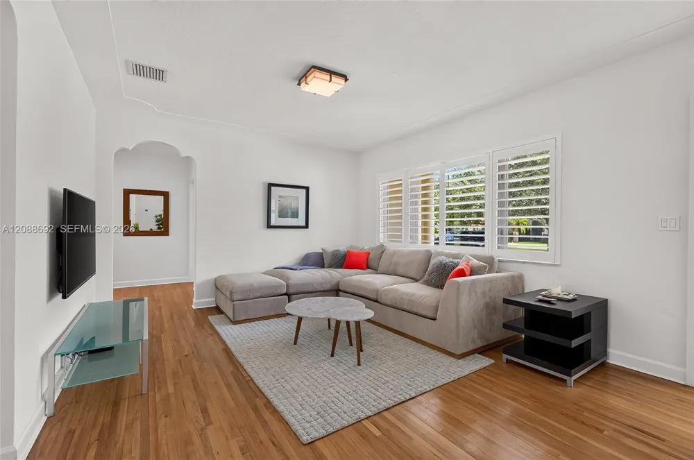 439 Candia Ave Coral Gables, FL 33134