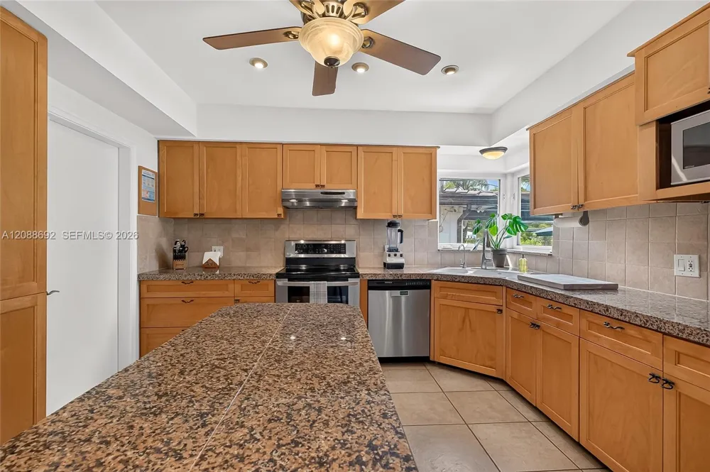 439 Candia Ave Coral Gables, FL 33134