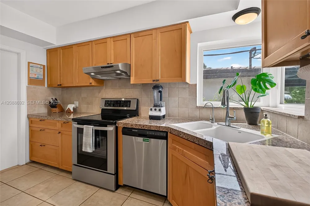439 Candia Ave Coral Gables, FL 33134