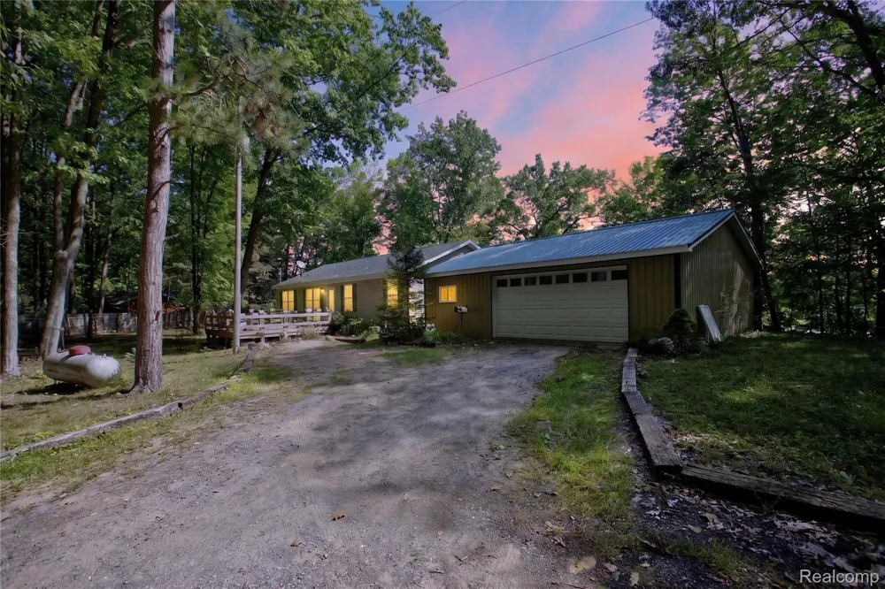 5994 Lake Sanford Road Edenville Township, MI 48657