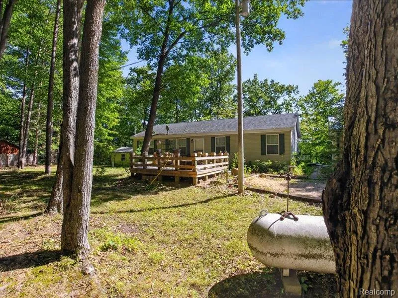 5994 Lake Sanford Road Edenville Township, MI 48657