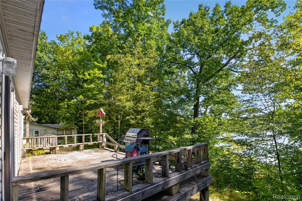 5994 Lake Sanford Road Edenville Township, MI 48657