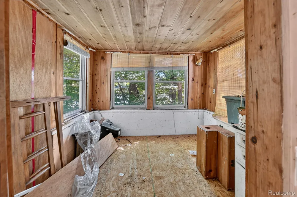 5994 Lake Sanford Road Edenville Township, MI 48657
