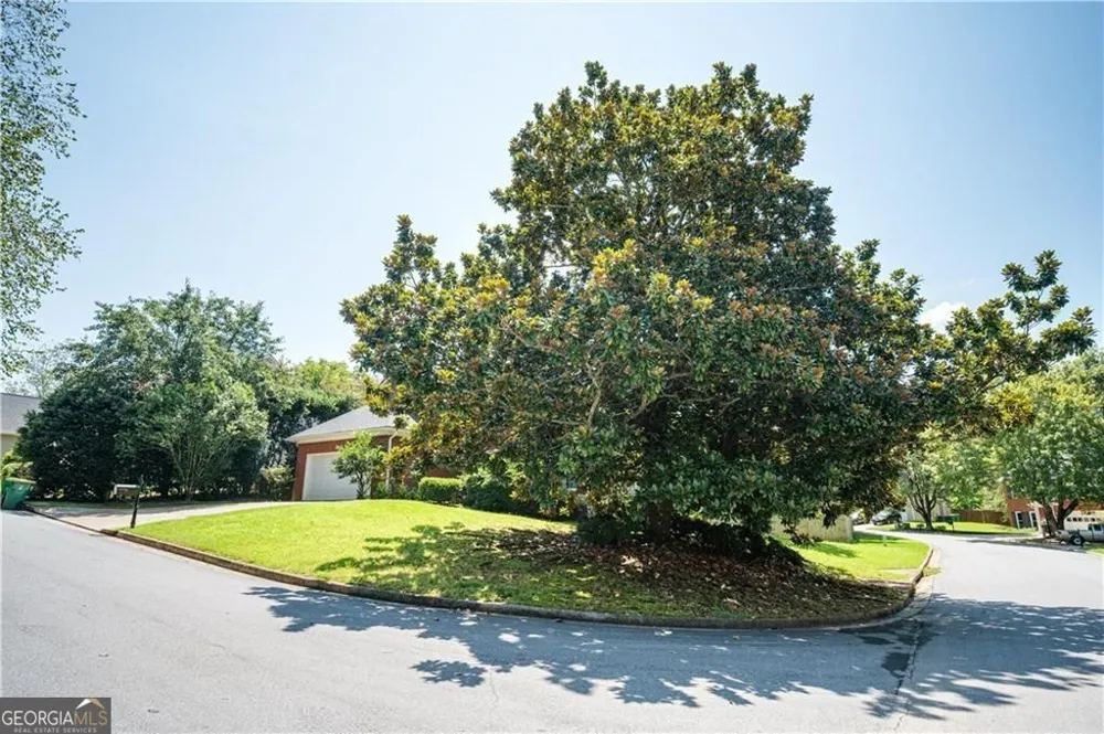 105 Celia CT Alpharetta, GA 30022