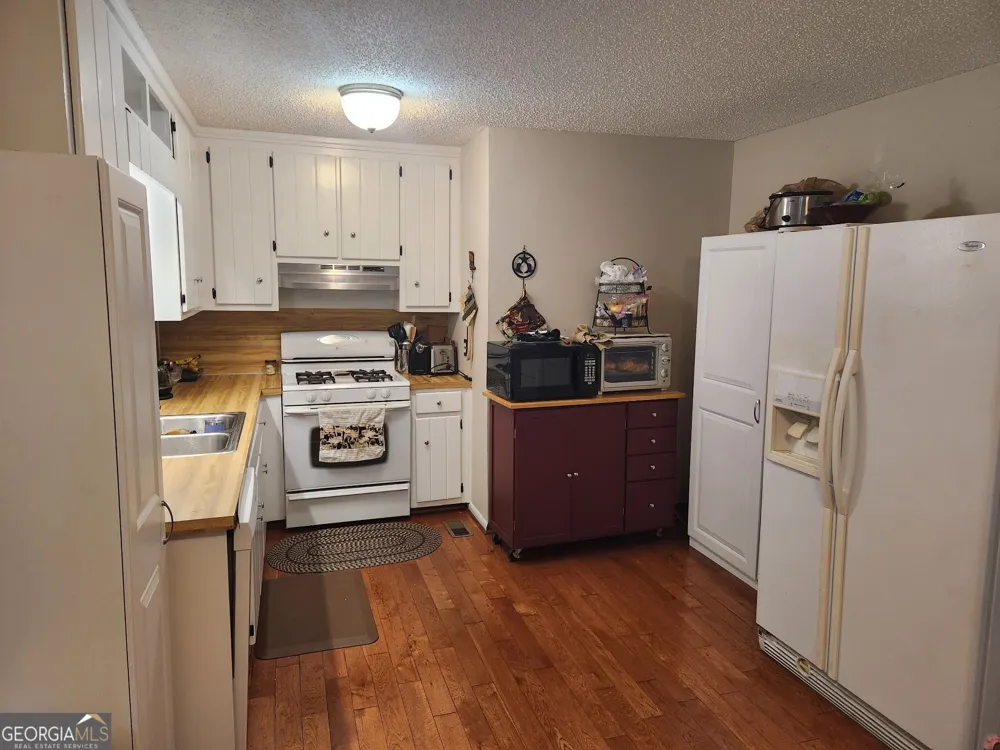 403 N Stringer RD Canton, GA 30115