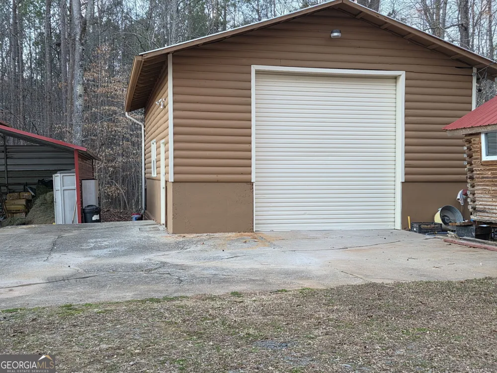 403 N Stringer RD Canton, GA 30115