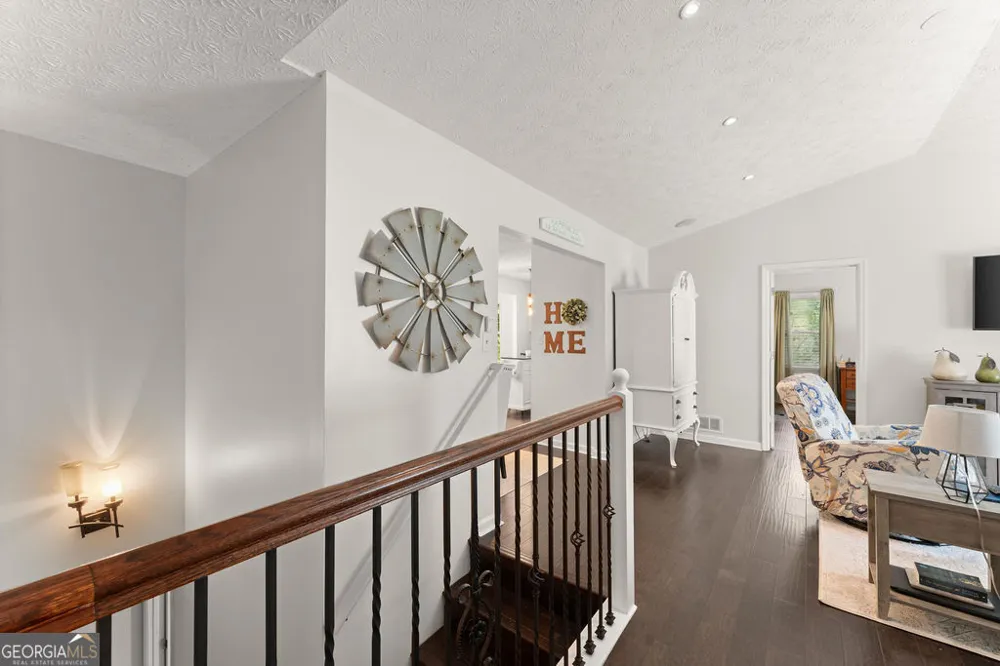 4323 Hillview DR Acworth, GA 30101